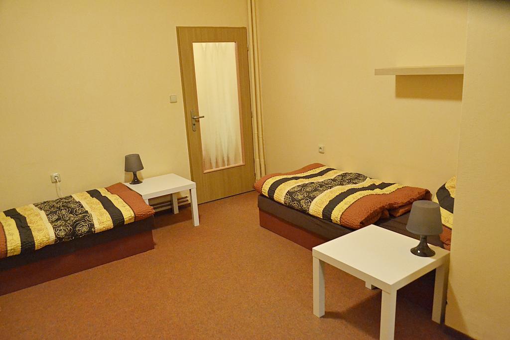 Apartmán Náměstí Hostinné Habitación foto