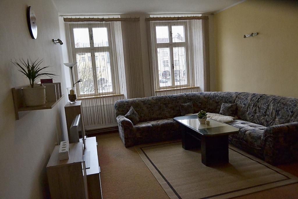 Apartmán Náměstí Hostinné Habitación foto
