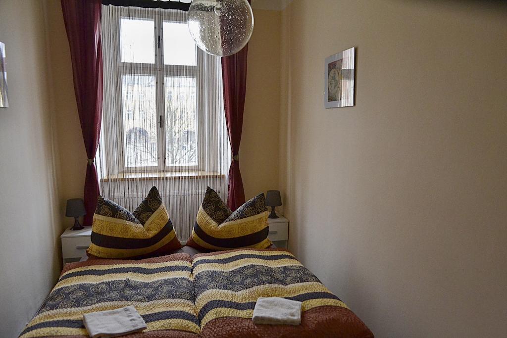 Apartmán Náměstí Hostinné Habitación foto